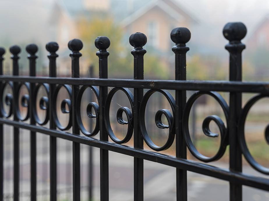 Decorative Fence Example in cincinnati Ohio